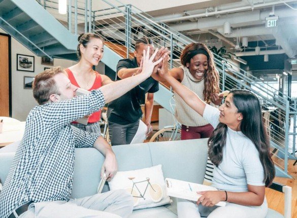 Why Smart Entrepreneurs Don’t Compete, But Collaborate?